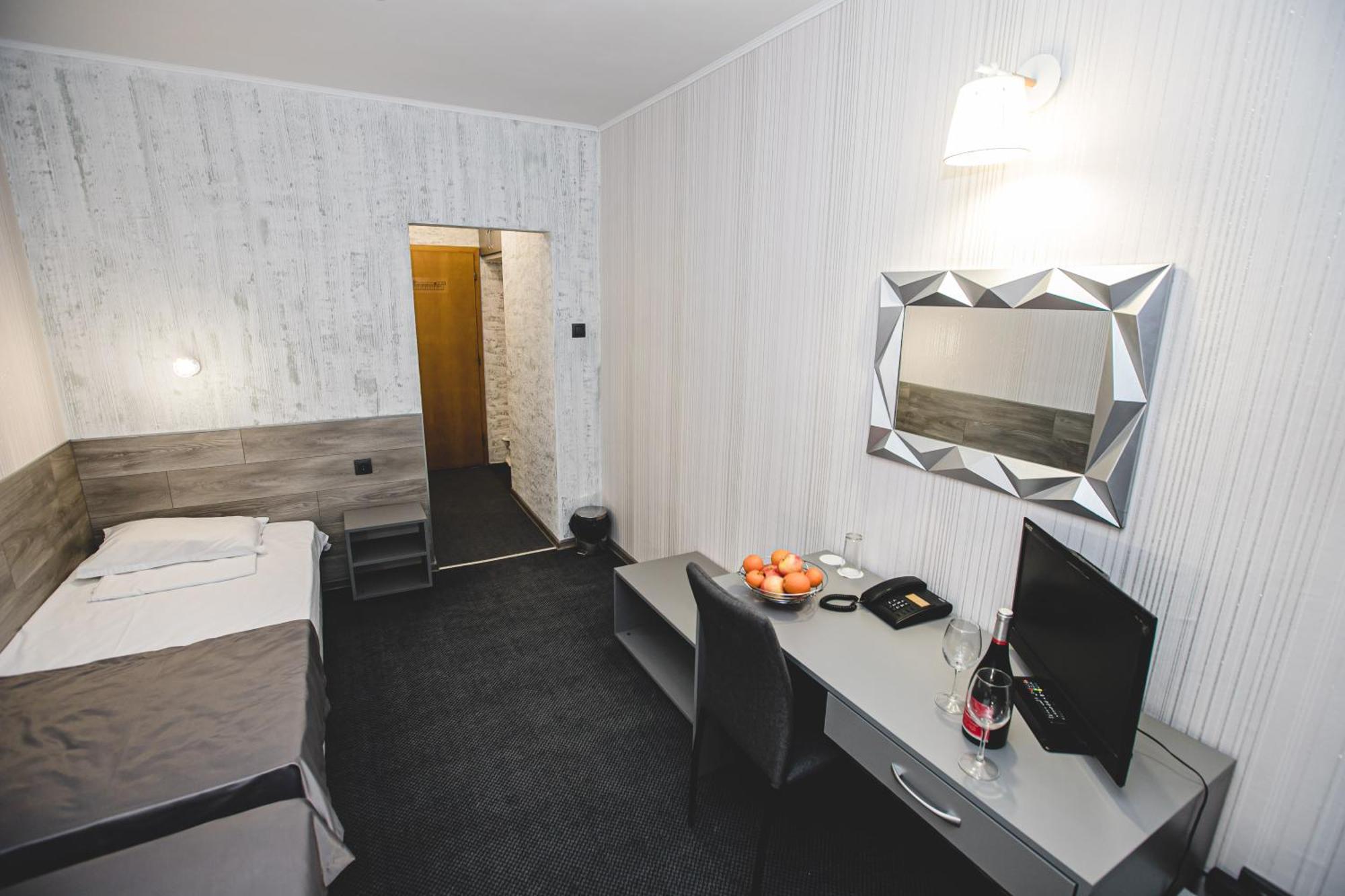Rodopi Hotel Haskovo Eksteriør billede