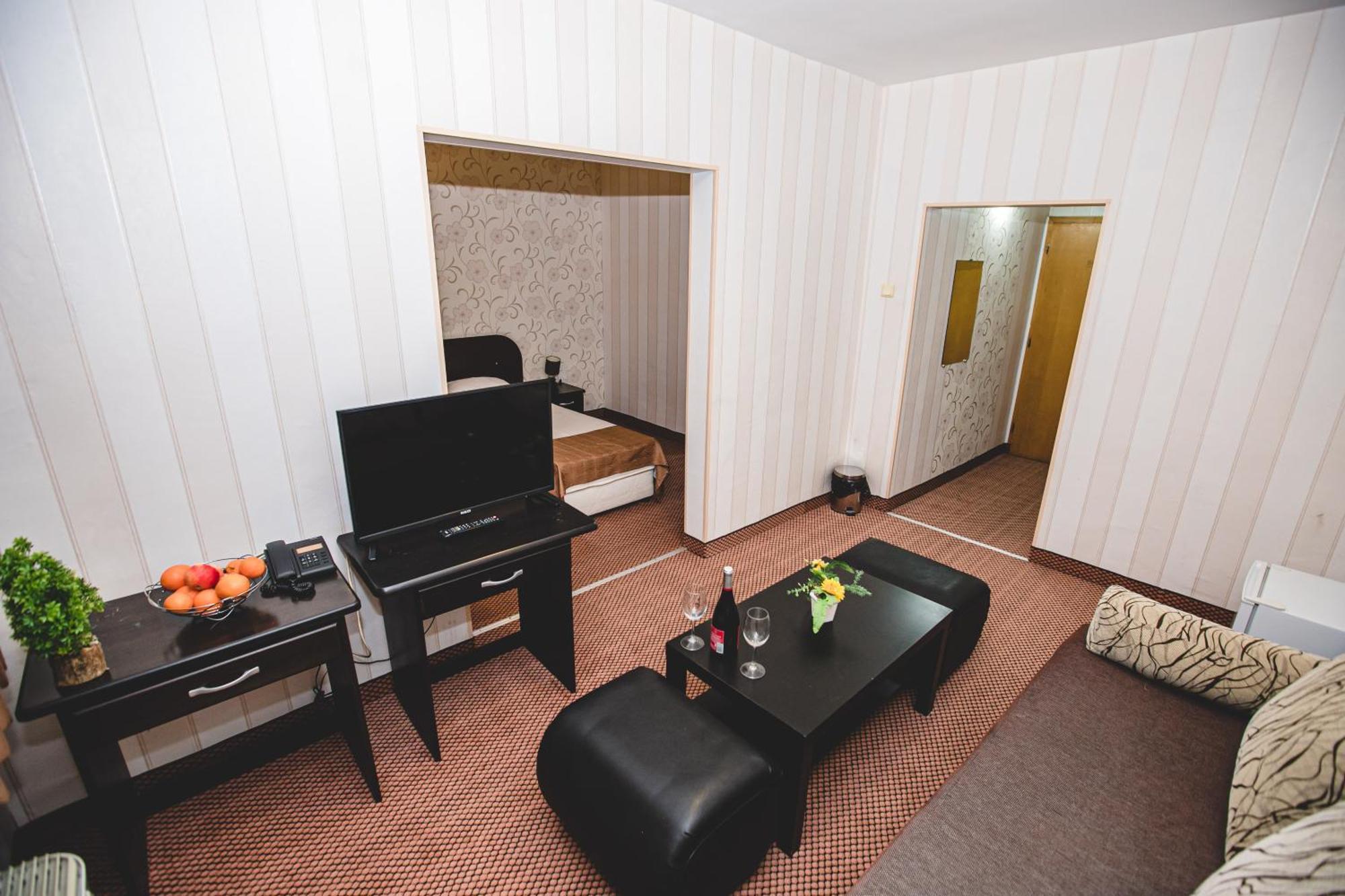 Rodopi Hotel Haskovo Eksteriør billede