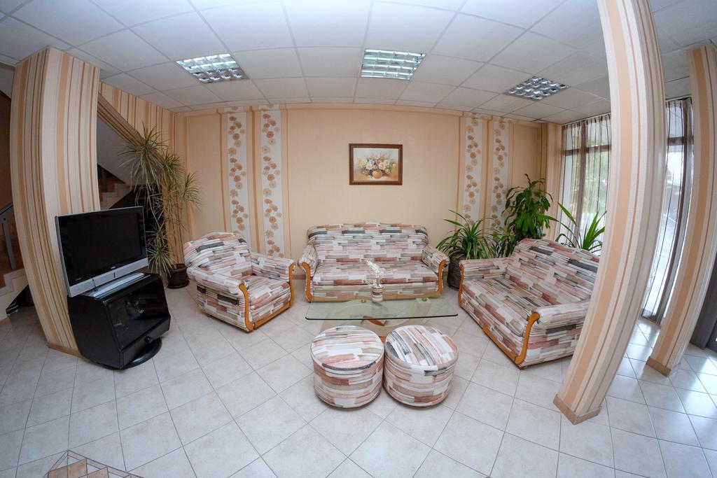 Rodopi Hotel Haskovo Eksteriør billede
