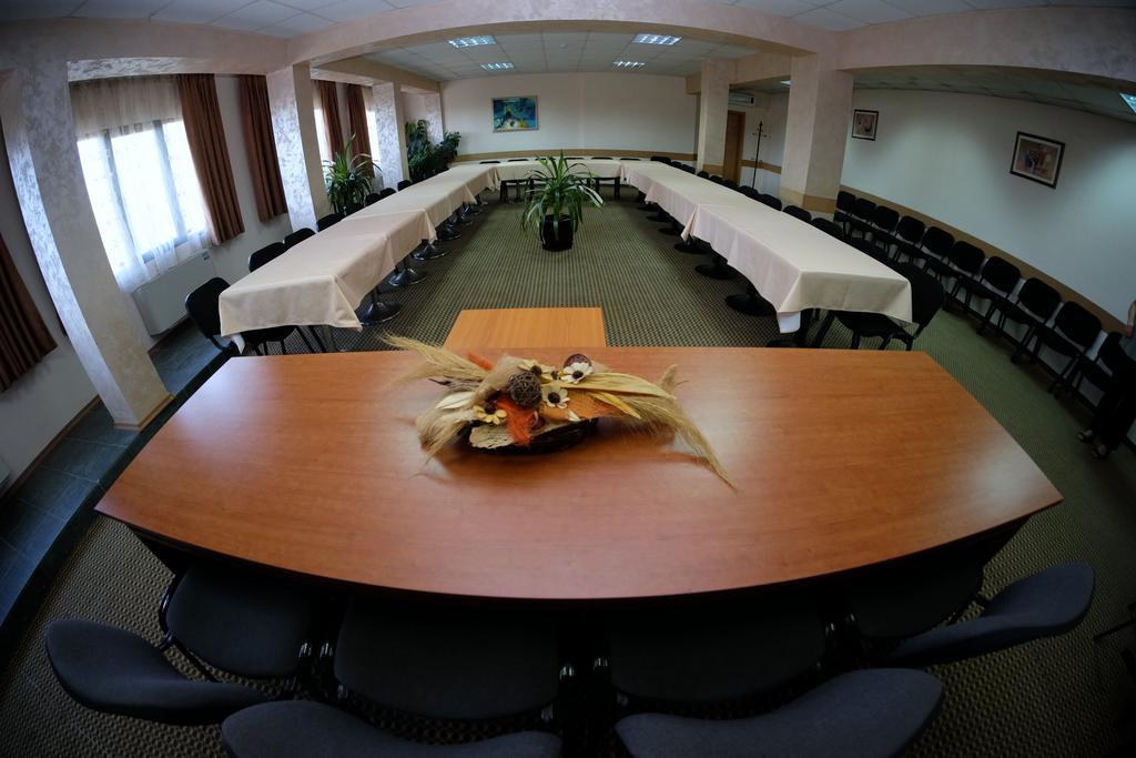 Rodopi Hotel Haskovo Eksteriør billede