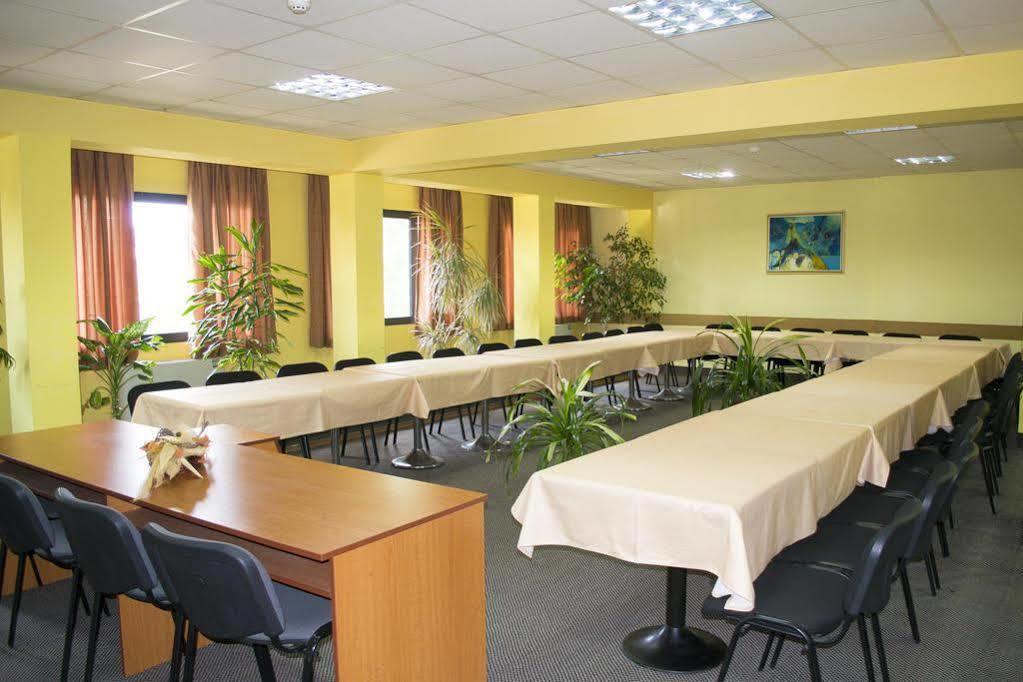 Rodopi Hotel Haskovo Eksteriør billede